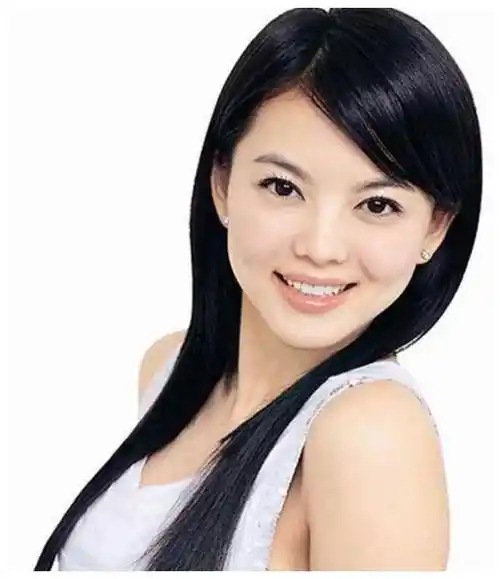 成功主持人李湘竟然标价1500元出售一条擦脸的布,让人难以置信.