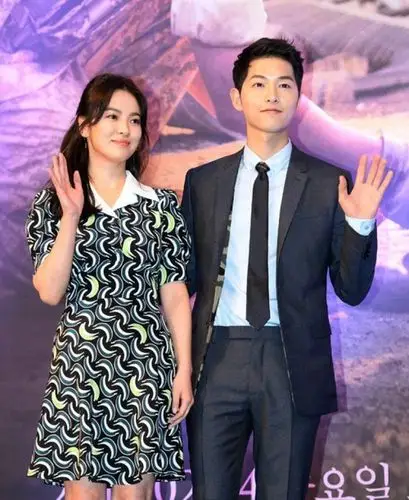 宋慧乔和宋仲基为什么离婚?