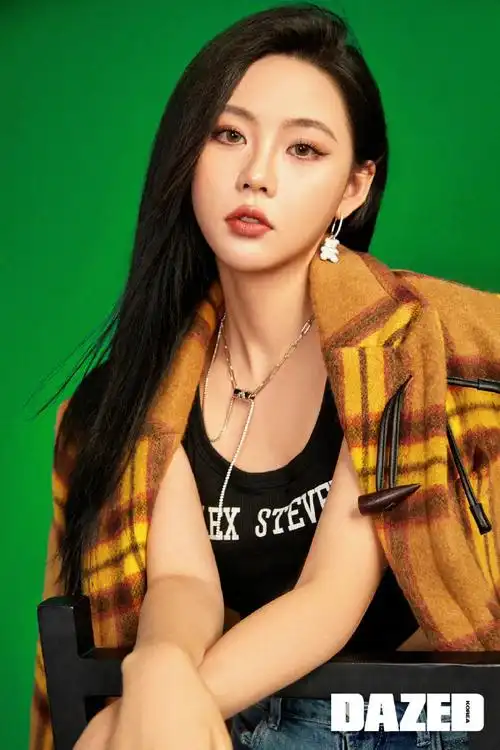 ""你那么漂亮,肯定有很多人愿意帮你吧"#美不妥协#很多职场年轻女孩很