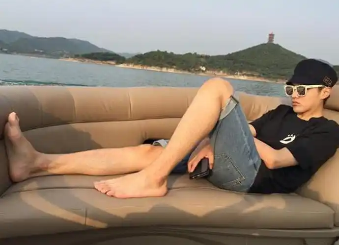 明星穿搭|吴亦凡时尚穿搭盘点-值得看