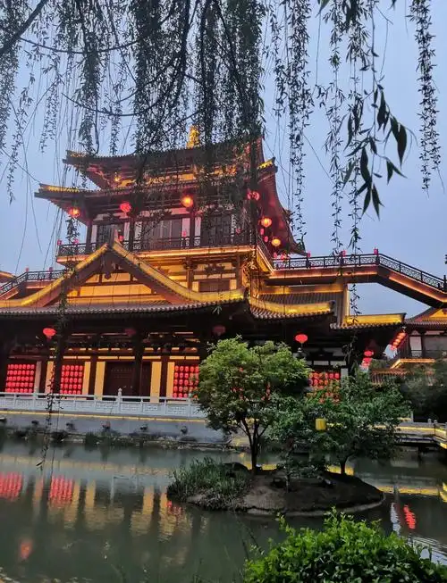 洛阳上阳宫:夜晚的宁静与历史的韵味