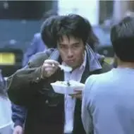 周星驰吃盒饭抽烟头像_微信头像图片大全