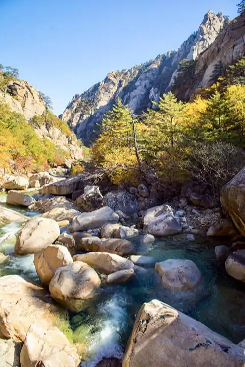 标题:秋日.朝鲜金刚山