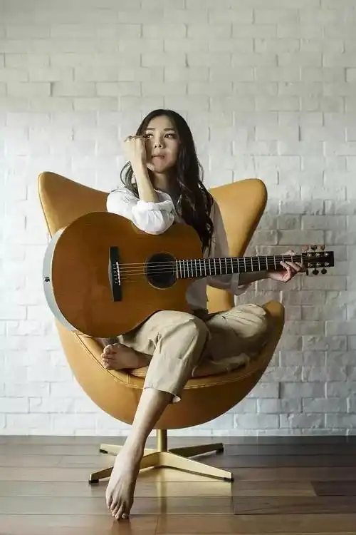 蔡健雅若你碰到我西安演唱会性感红色高跟鞋俘获你的心