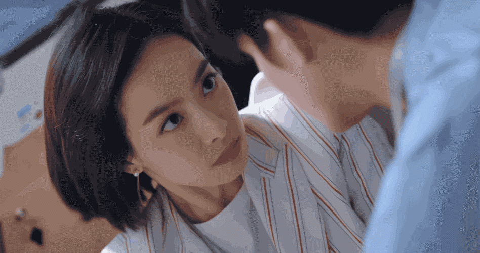 甚至,因为剧中小狼狗的设定,让不少女性观众甚至有了与萧亚轩恋爱"