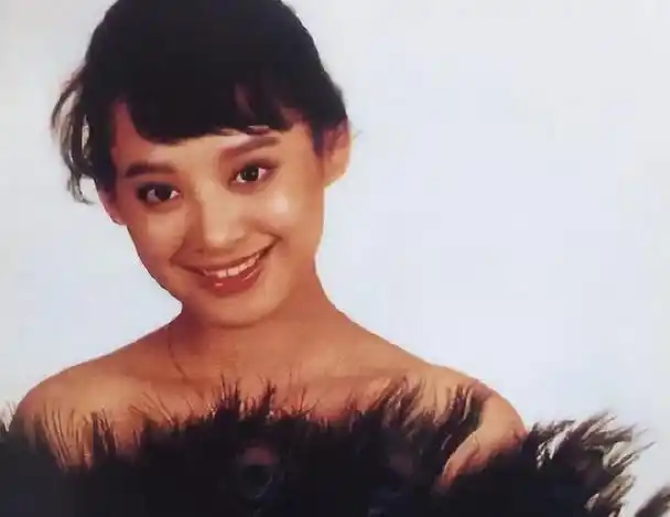 "真性情"的宁静,才是娱乐圈真正的聪明人