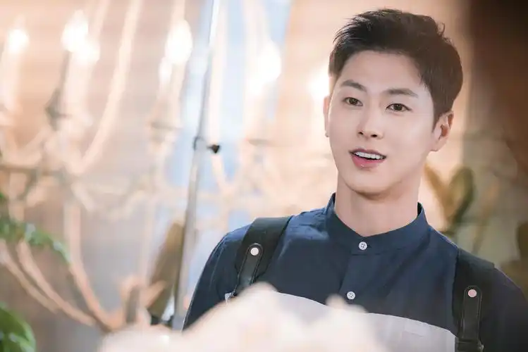 《meloholic》郑允浩直进男魅力爆发