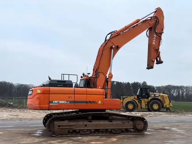 斗山dx380lc挖掘机操作展示