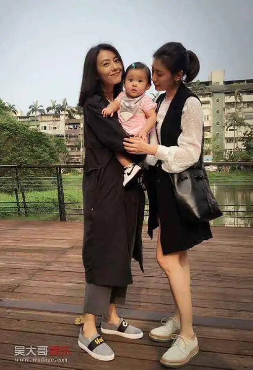 【争了20年】同框照见真章 | 贾静雯高圆圆到底谁更.