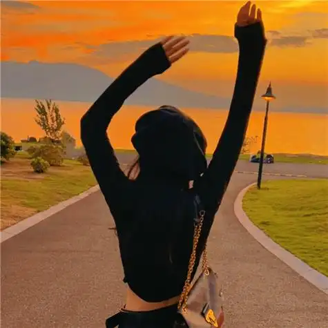 唯美惊艳的女生头像背影图片