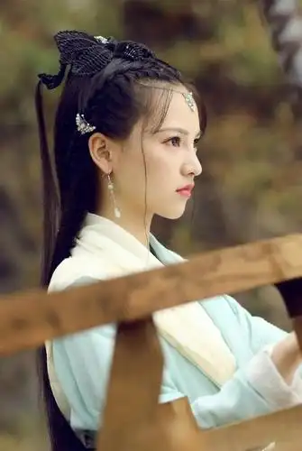 曾经很红的武大校花黄灿灿,出演古装剧清秀绝俗,有种初恋的感觉