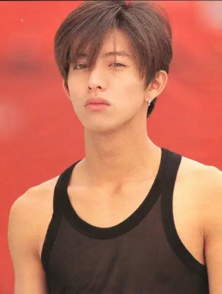 木村拓哉女装形象毫无违和感,果然男人扮起女装就没女人事了