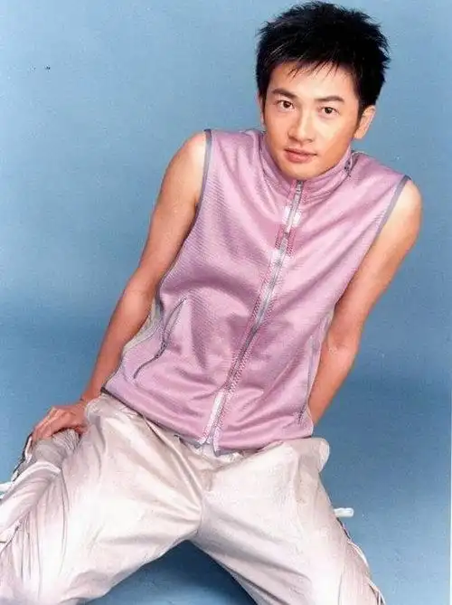 图文:台湾著名歌手苏有朋个人写真7