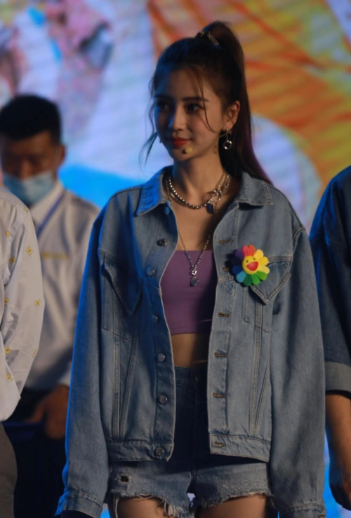 跑男镜头才是"最强卸妆水"吧?看到杨颖,真实容貌要藏不住了_腾讯新闻