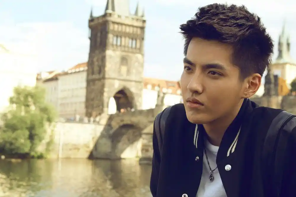 吴亦凡的7张剧照,有一张不是程铮也不是夏木,是徐静蕾导演作品