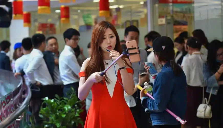 户外玩直播,没这些神器可不行-趣美搭