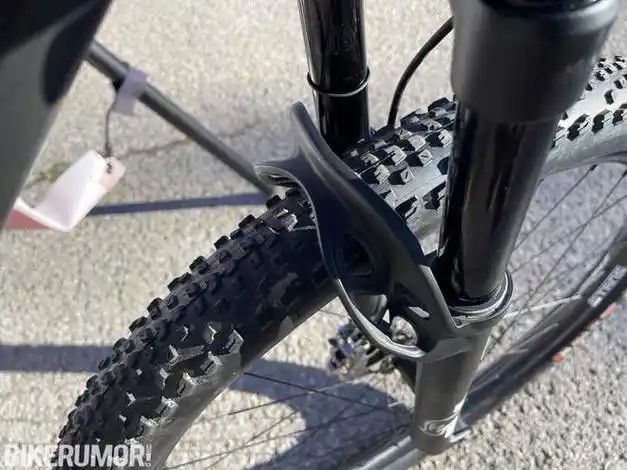 惊天大发现全新fox32前叉