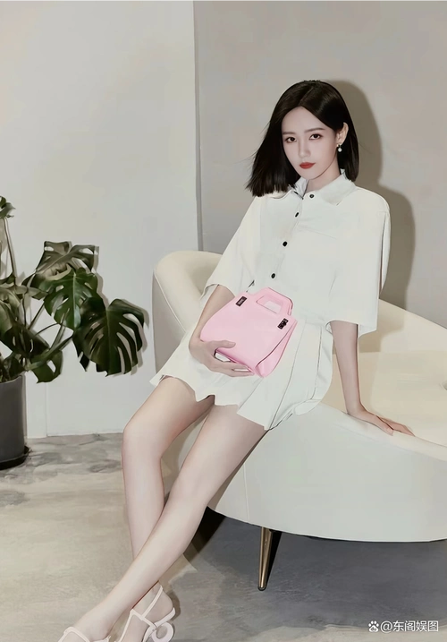 李一桐1990年出生于山东济南 内地影视演员 身高165公分 体重42公斤