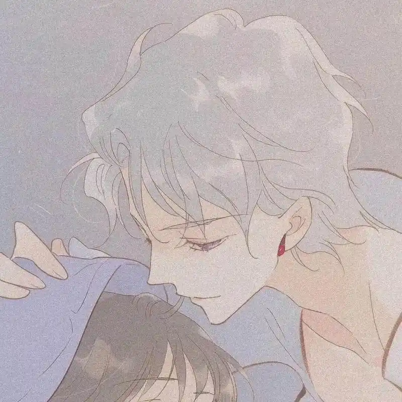 一组可爱的情侣头像,请小可爱们签收,如果喜欢的话长按图片就可以保存