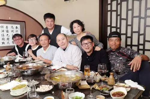 制片人赵俊凯,演员王茜,张潮,李成儒,丁志诚,王挺等纷纷入镜近日,著名