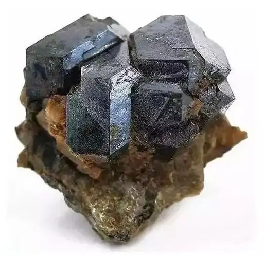 自带放射性的铀矿