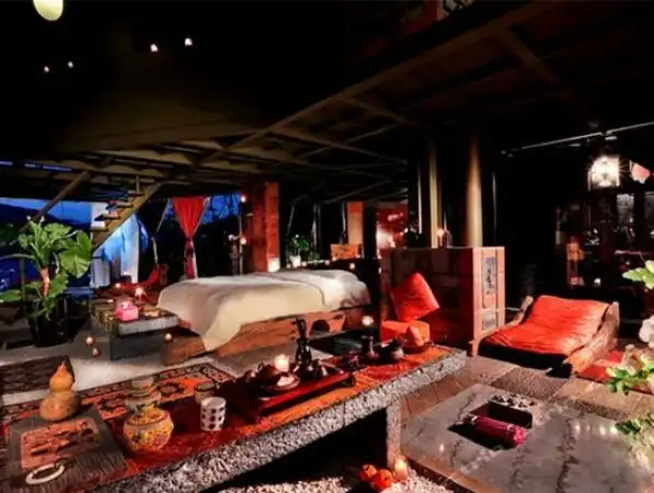 杨丽萍月亮宫曝光外景似仙境内景装修岂止奢华