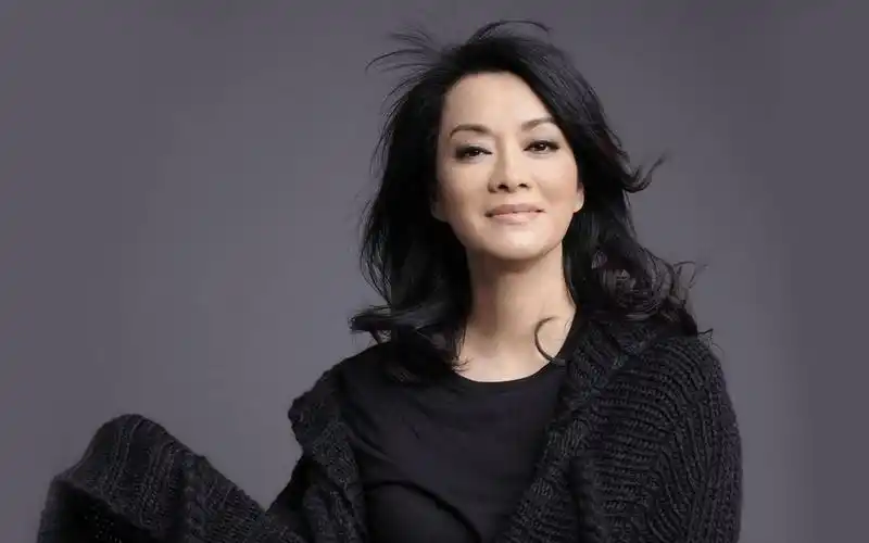 经典老歌毛阿敏成名曲《投入的爱一次》唱的太好听了满满的是回忆