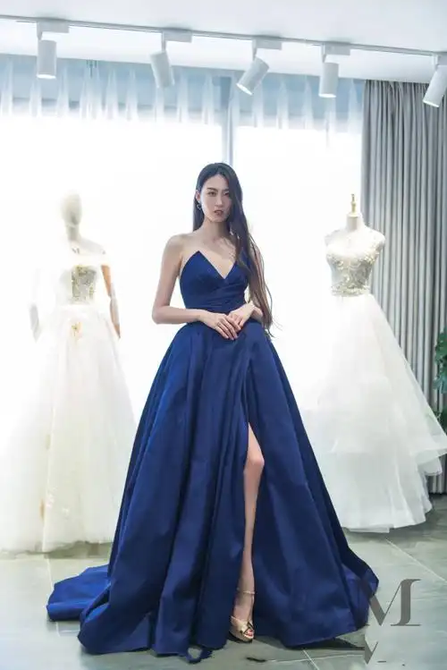 2020新款抹胸缎面晚礼服时尚蓝色宴会晚装年会主持人年会礼服长裙