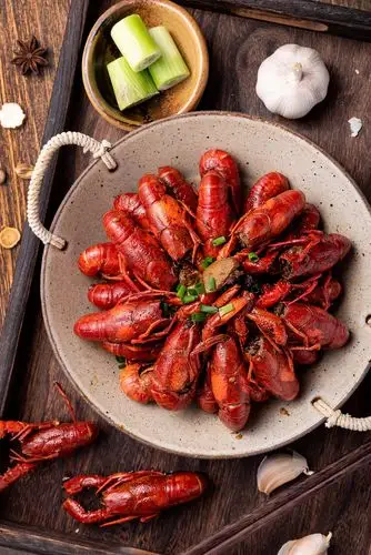 十三香小龙虾的做法