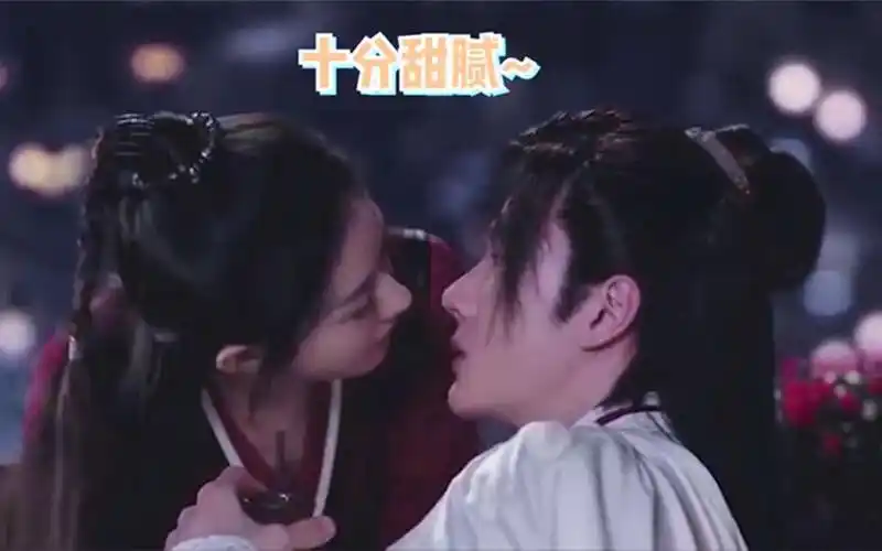 王一博和赵丽颖拍亲密戏,两人忍不住笑场,这场面真逗!