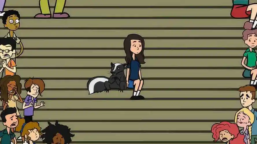 女孩家里跑进一只臭鼬,味道沾在了自己的身上,同学都不敢靠近她!