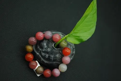 单珠手串凉山盐源五彩玛瑙,直径14,重量60.