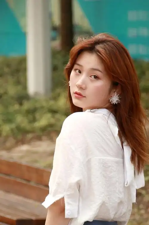 【群殴来的漂亮妹纸摄影图片】人像摄影_太平洋电脑网摄影部落