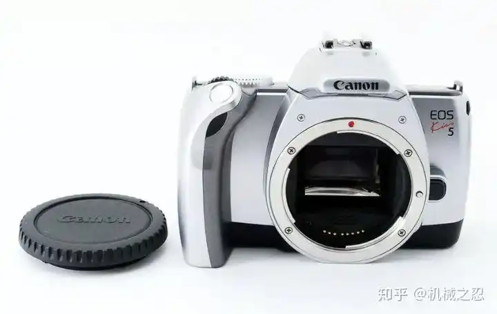 佳能eoskiss5,目前机身一般300元左右
