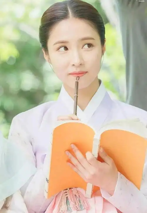 最新2024年韩国最美的10位女星出炉了宋慧乔冲进前三席