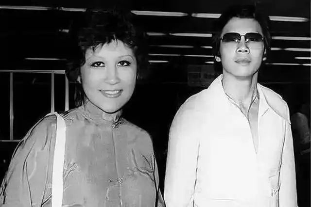 丁佩和李小龙什么关系,丁佩是李小龙的什么人(李小龙死在情人的家中)