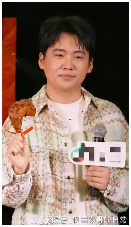 笑翻!庆余年路演,张若昀和郭麒麟一个瘦到认不出一个胖到认不出