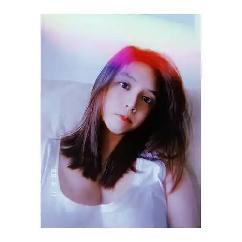 夏宇童三围多大居家服胸前包不住曝亮点