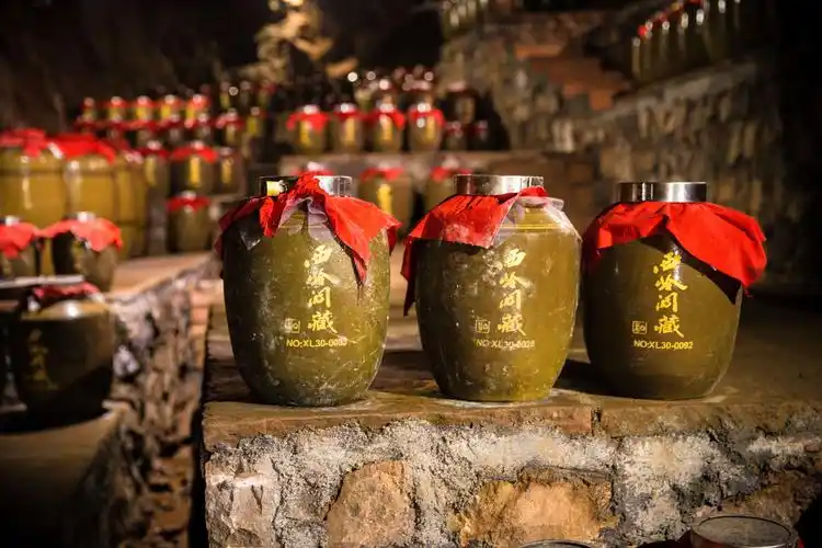 川西岭—洞藏老酒