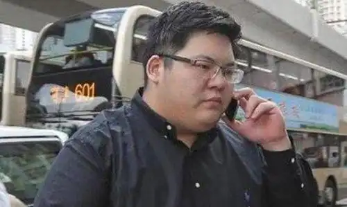 向佐弟弟向佑个人资料简介被扒曾被判入狱难怪不出名