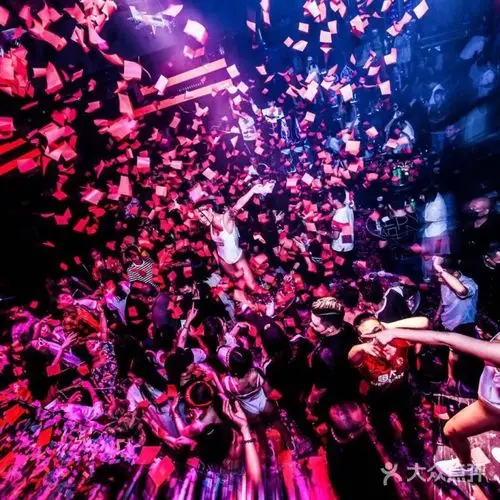 020蹦迪场所图片-北京夜店-大众点评网