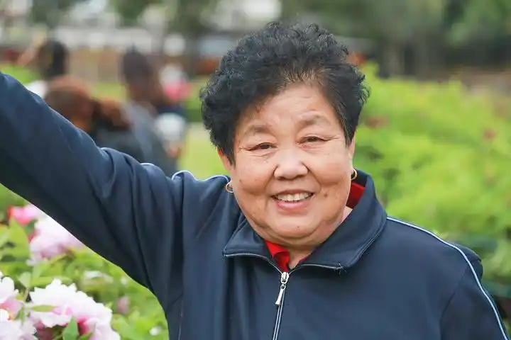 我们是4月13日去的洛阳选择的是中国国花园非花期免费60岁以上老人