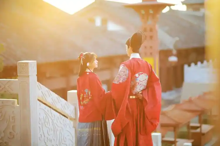 汉服婚照超甜电影感汉服情侣写真西安约拍