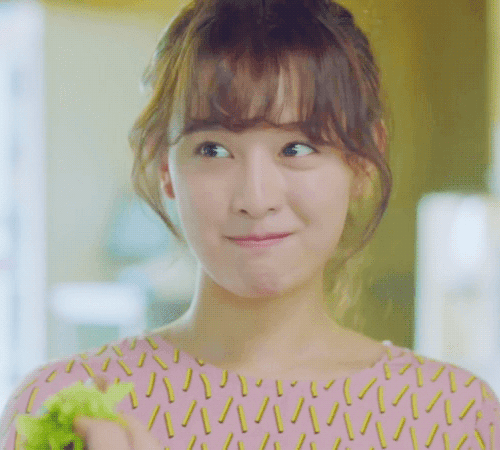 继承者们金智媛摇头可爱gif动图_动态图_表情包下载_soogif