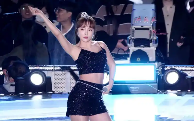 洪真英《havana》,社会一姐总是能用最狠的dj配上最狠的广场舞!