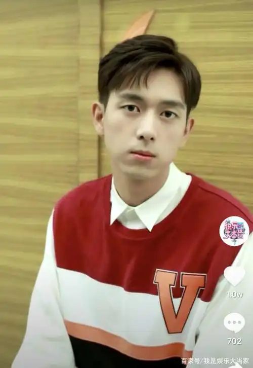 李现录制《快乐大本营》表情丰富,热播剧让他信心满满!