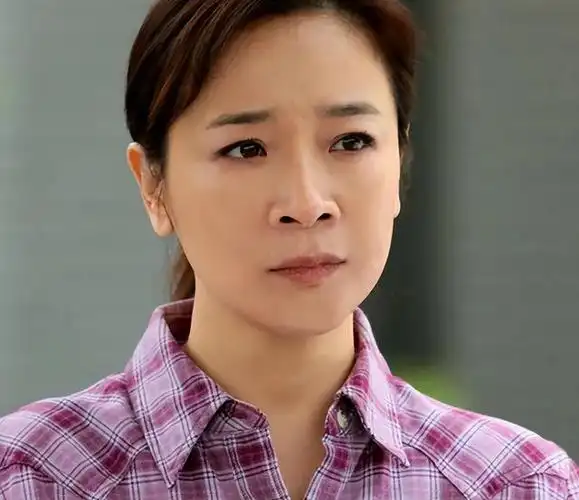 女演员陈小艺:江珊闺蜜,朴实接地气,生命中有个深爱的人