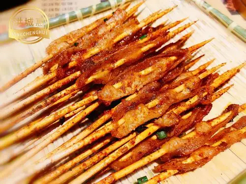 9元抢购老窑匠烧烤套餐!撸串配啤酒,朋友手牵手!