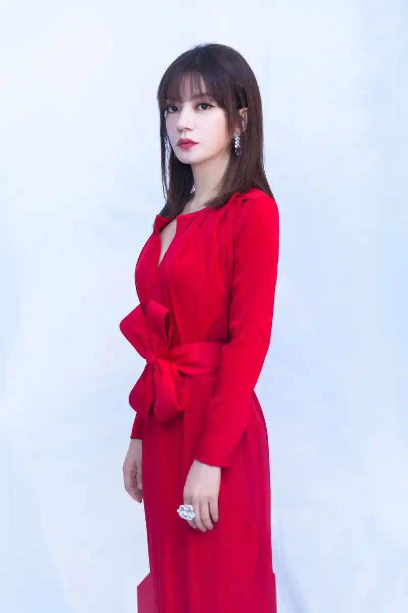 赵薇出席第32届中国电影金鸡奖闭幕式暨颁奖典礼.