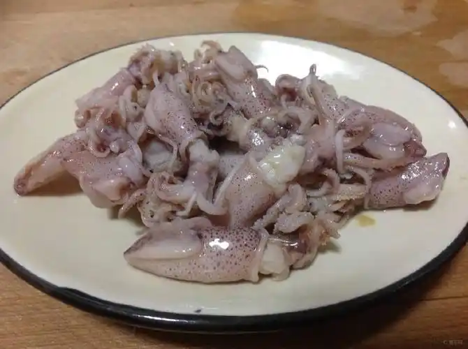 1斤墨斗鱼1碗米粉,教你做创意小吃,香软q弹,好吃又解馋